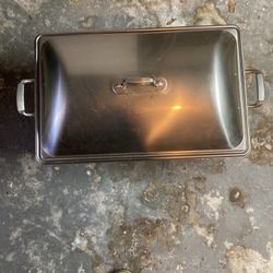 Professional caters, chafing dish