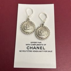 CC CHARM EARRINGS