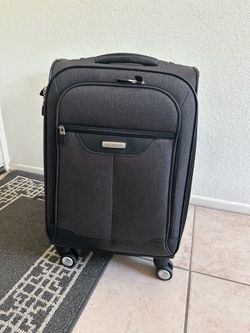 Samsonite Carry On Luggage