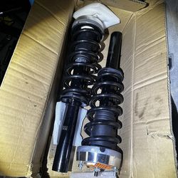 X5 e70 struts