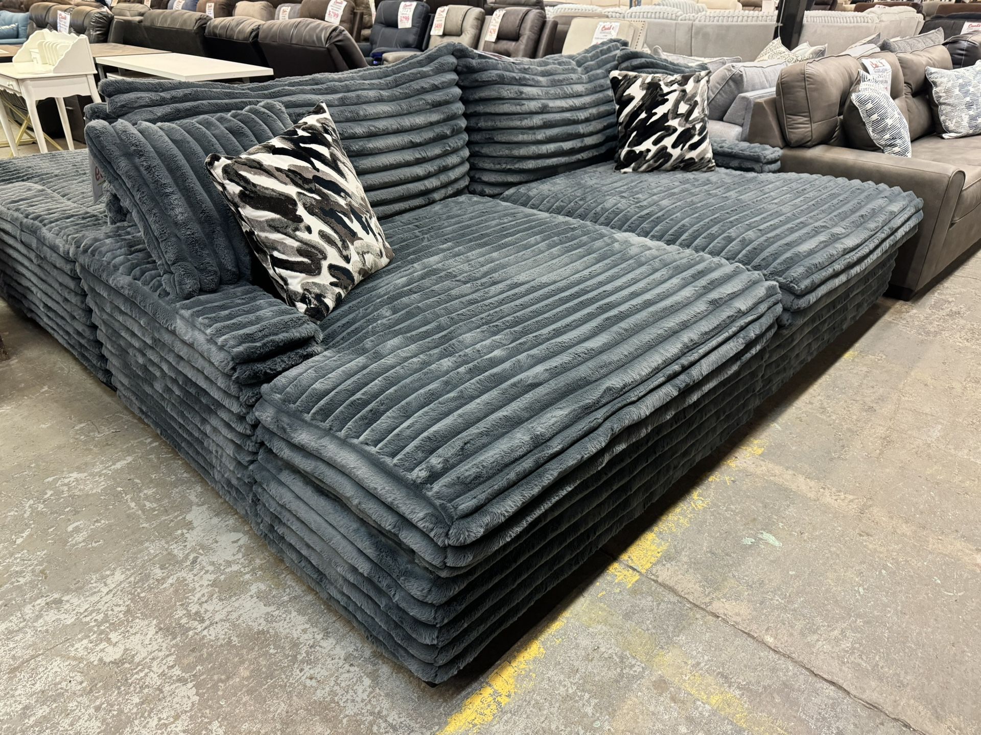 Double Lux Chaise Lounge-ultimate Relaxation!!! No Credit Check Financing Available
