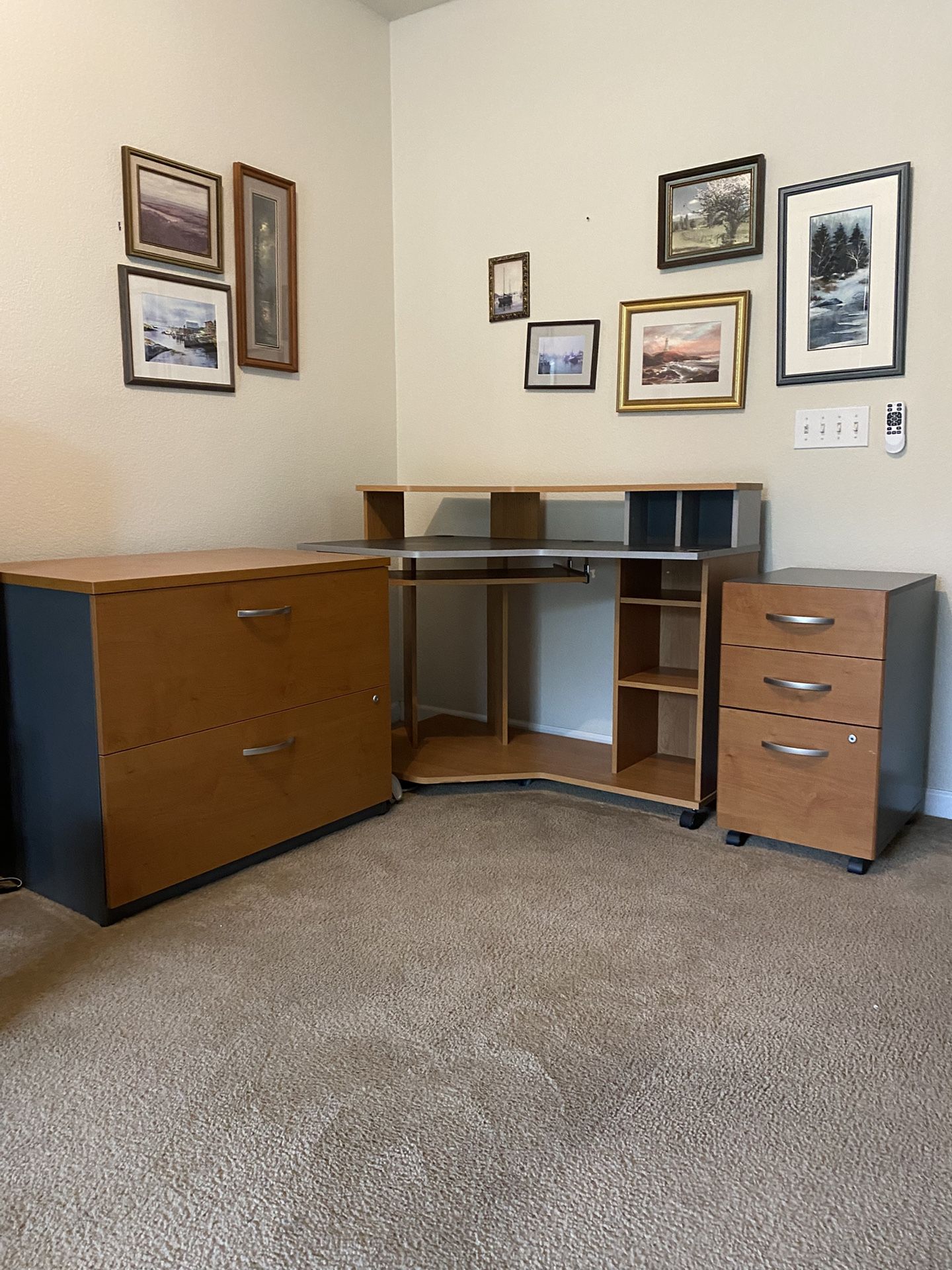 Corner Desk With Filing Cabinets