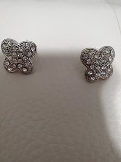 Fashion earrings