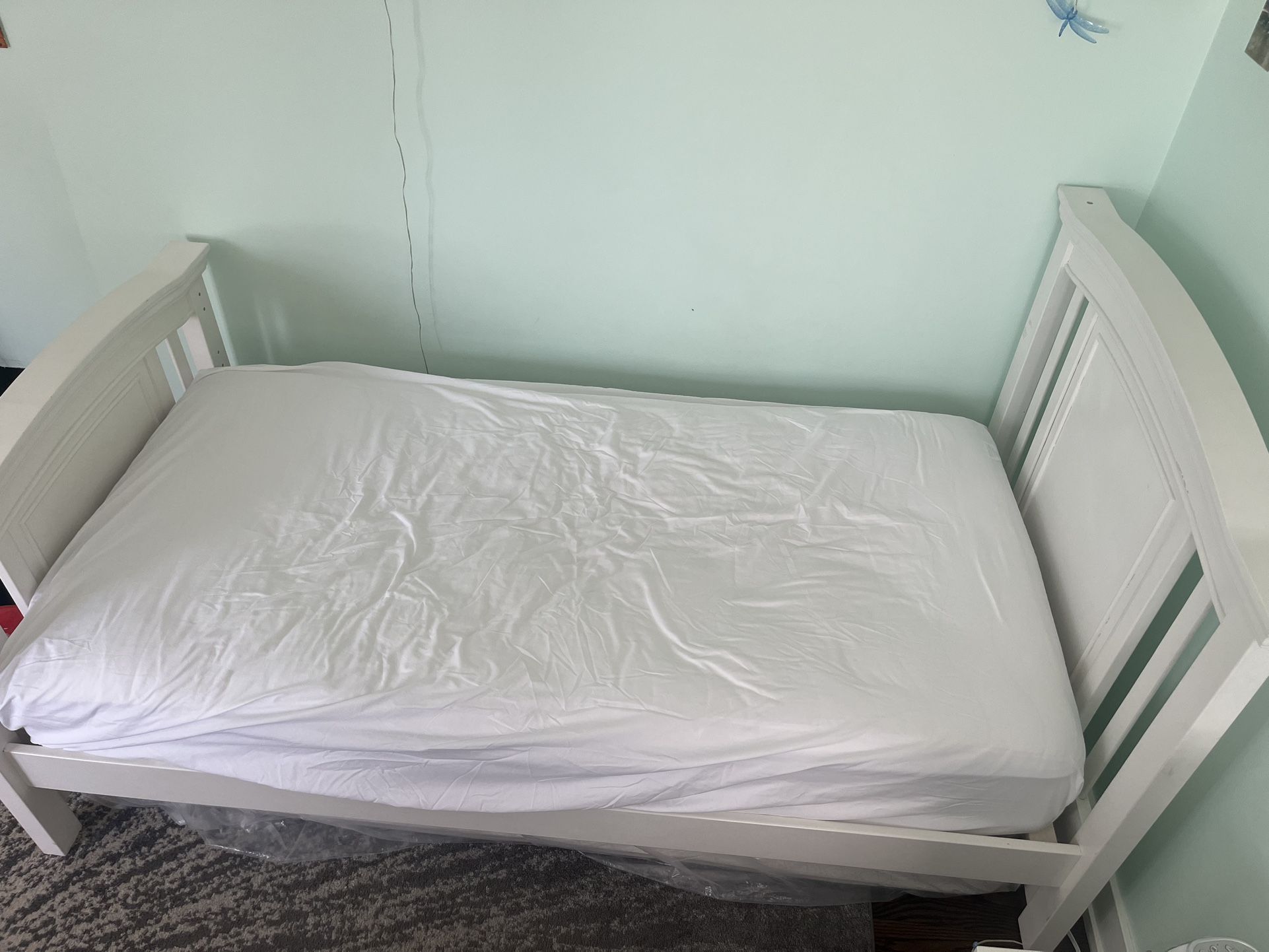 Twin Bed With Mattress