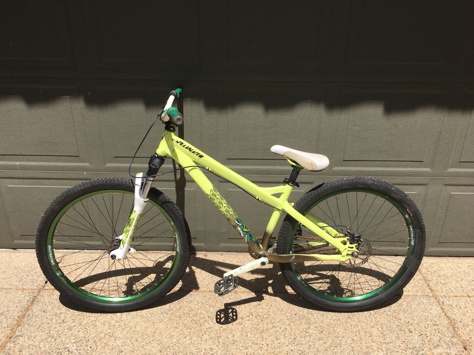 2009 Specialized P3 Dirt Jump Bike