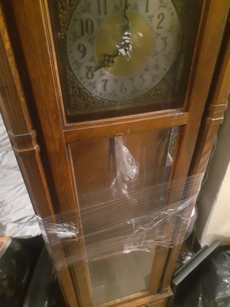 Grandfather clock 