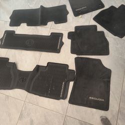 Toyota Sequoia Floor mats