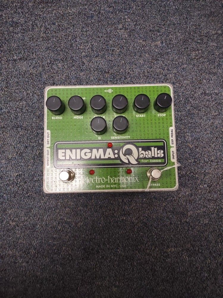 Electro Harmonix Enigma: Q Balls Bass Distortion Pedal