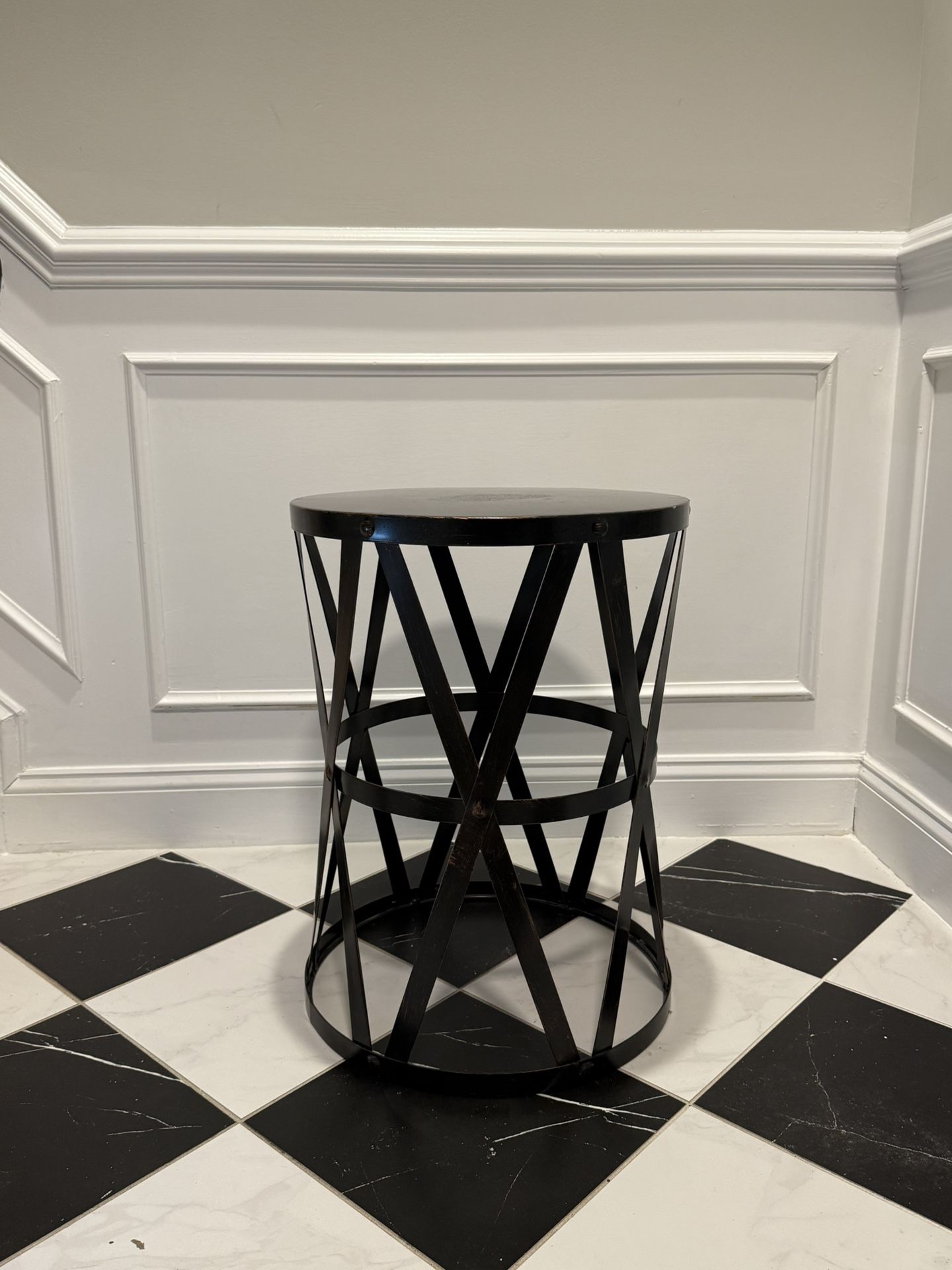 Sidetable #2 (patio/living room)