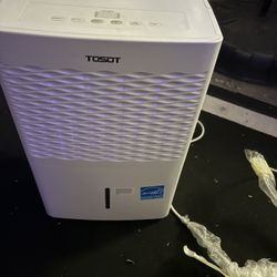 Tosot Dehumidifier 3500 Sqft.