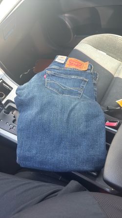 LEVI’S jeans