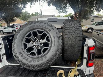 Dodge Ram 1500 TRX / RHO wheels & tires +tpms