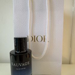 Dior Sauvage Eau de Parfum 100 ML / 3.4 FL OZ