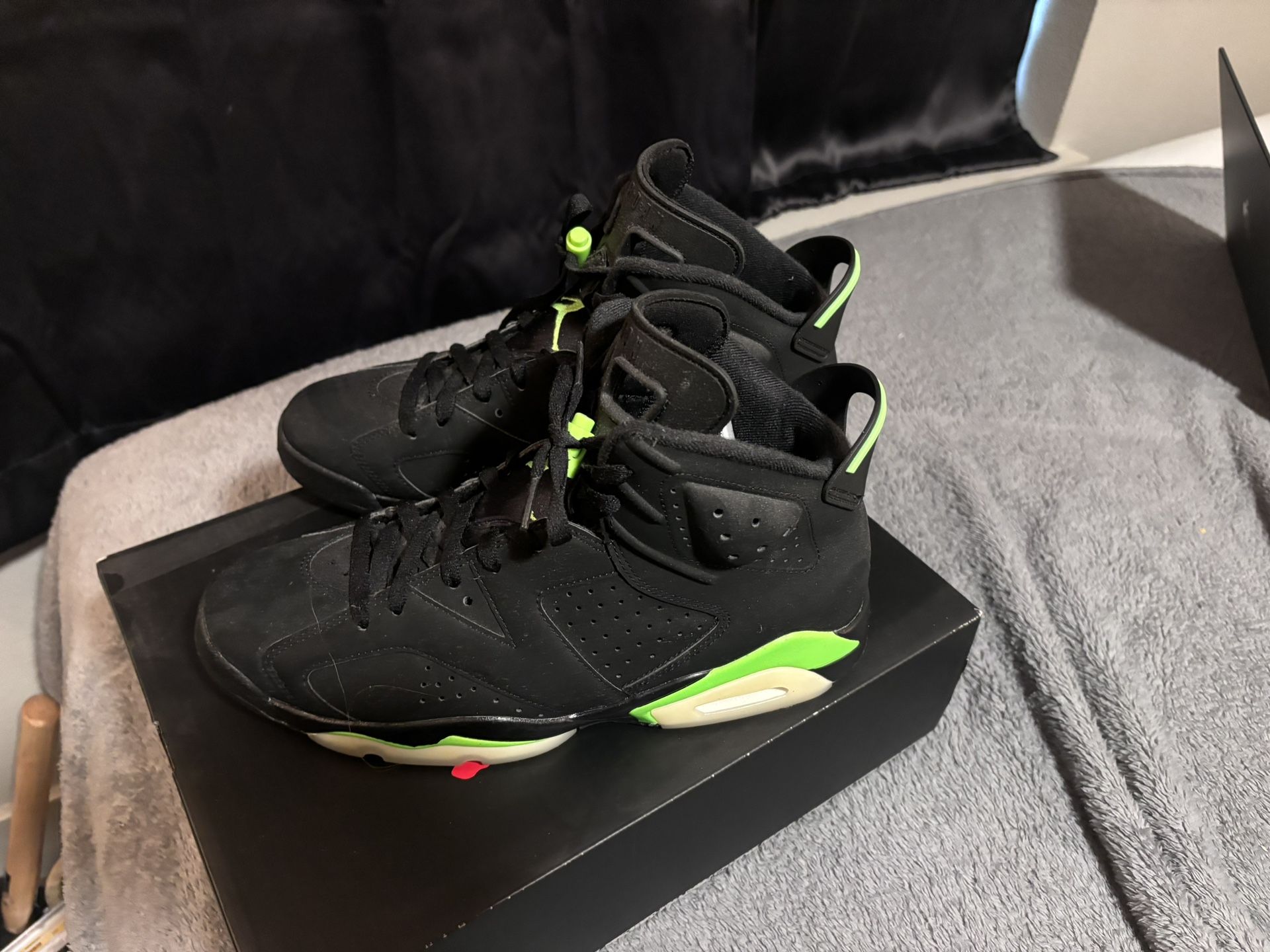 Jordan 6 Electric Green Size 11