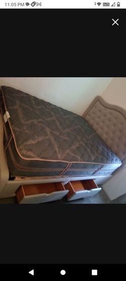 Queen size bed with pillow top mattresses like new