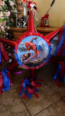 Pinata spider man