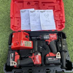 Milwaukee Combo Kit Hammer Drill 1/2” And Impact Driver 1/4” Charger And 2 Batteries 5.0 M18