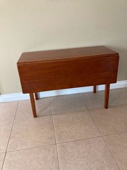 Antique expandable table