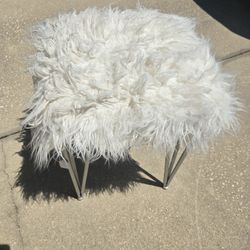 Vintage White Fur Bench Footstool Ottoman