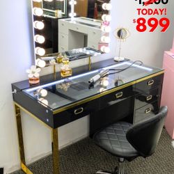 Black Make Up Vanity