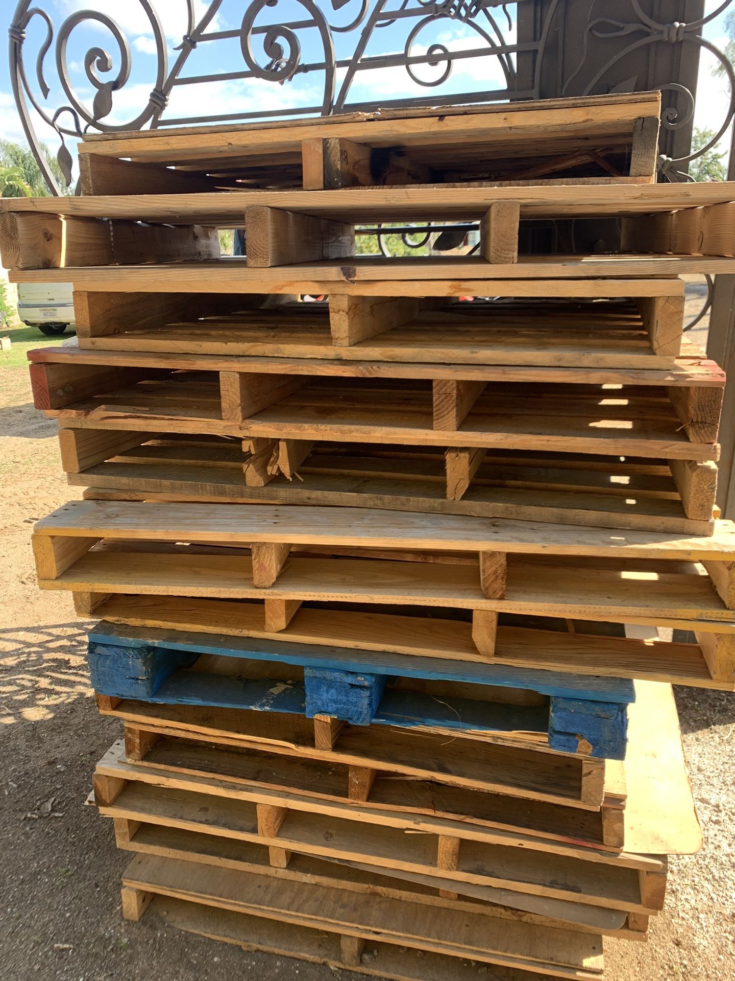 Free Pallets 🤙