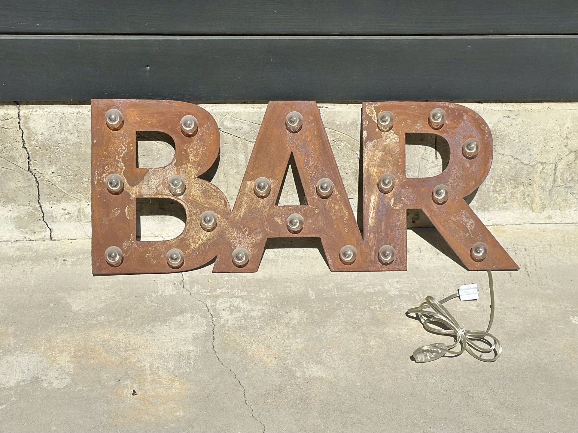 Working Stage Lights “Bar” Sign