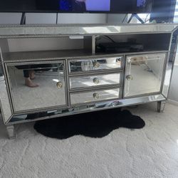TV Stand Mirrored