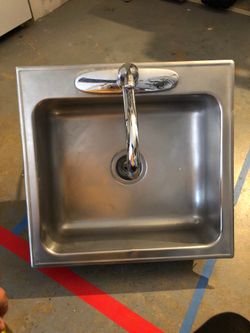 Stainless steel sink