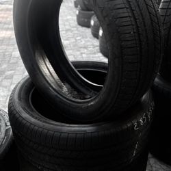 Used / BridgeStone Alenza Sport a/s - 285/45R21