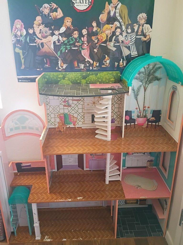 3 Story Doll House