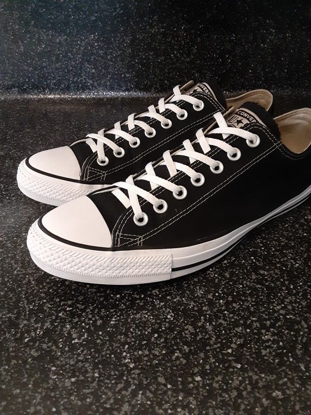 Converse mens 10 Good Condition