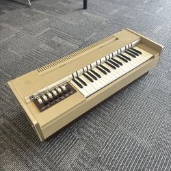 Vintage 60’s Magnus Electric Chord 440 Organ Piano Keyboard  