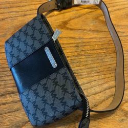 Brand New Michael Kors PVC Leather Waist Belt Purse Size S-M
