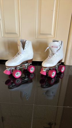 Chicago Skates ( Ladies Size 4)