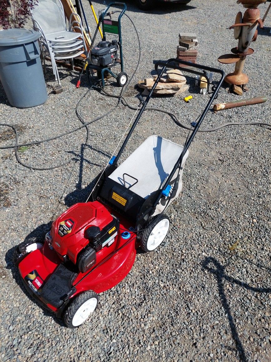 Toro Recycler MowStow 7.25 163cc Front Wheel Drive for Sale in