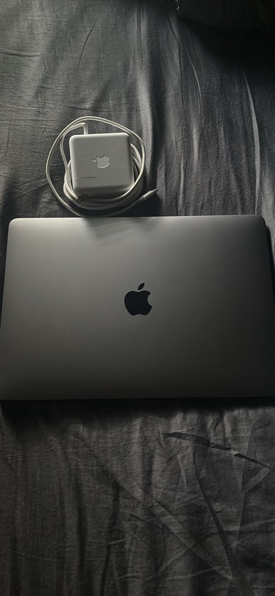MacBook Pro 13” 2022