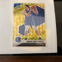 Boban Marjanovic 2020-21 Panini Mosaic Yellow Reactive #127 Dallas Mavericks
