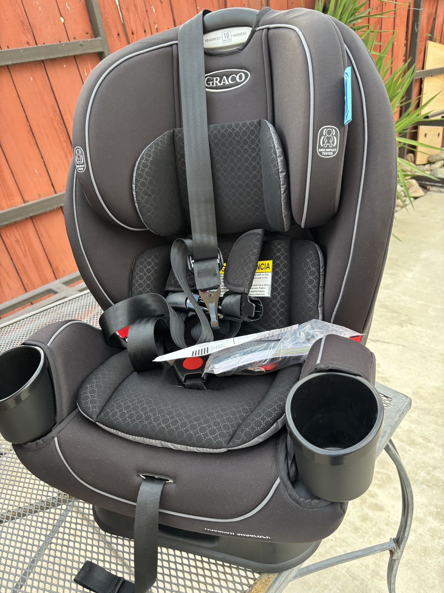 Graco TrioGrow SnugLock 3-in-1 Car Seat