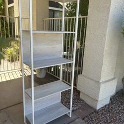 Shelves/Bookcase 