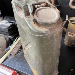 Vintage US military Water can