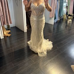 Brand New Elegant Dress