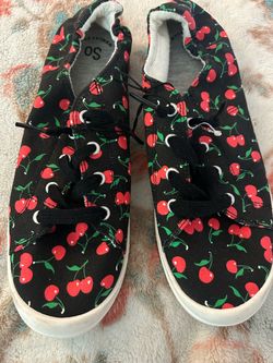 2 Pairs Women’s Casual Shoes Bundle Sizes 9 & 9.5 – $20