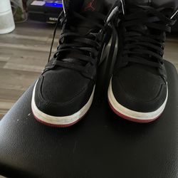 Nike Air Jordan Retro 1