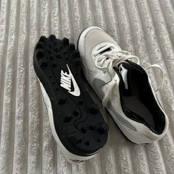 turf/football cleats (multi-ground shoes) Size9.5