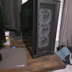 5000D corsair Case.  Commander Pro And Commander core XT
