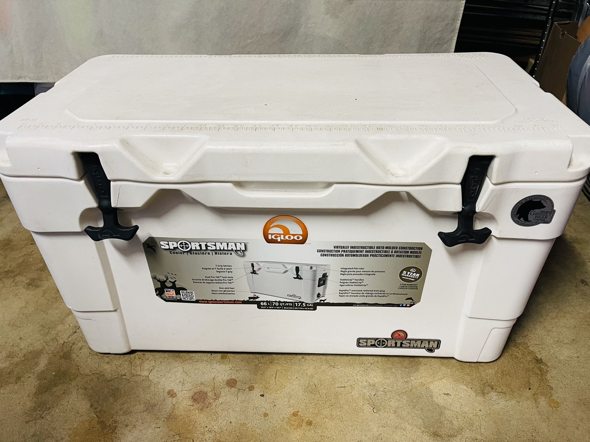 Super Heavy Duty Sportsman Cooler , 70 QT