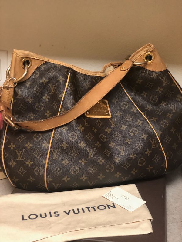 AUTHENTIC LOUIS VUITTON GALLIERA GM MONOGRAM for Sale in Los Angeles, CA - OfferUp