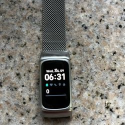 Fitbit Charge 6 