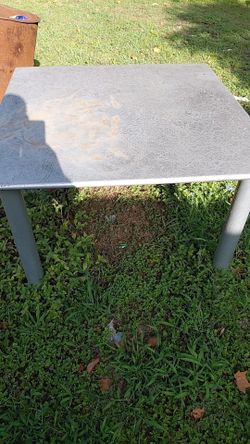 Aluminum Table  $60
