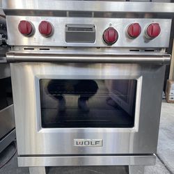 Wolf Professional Stove Dual Fuel 30”